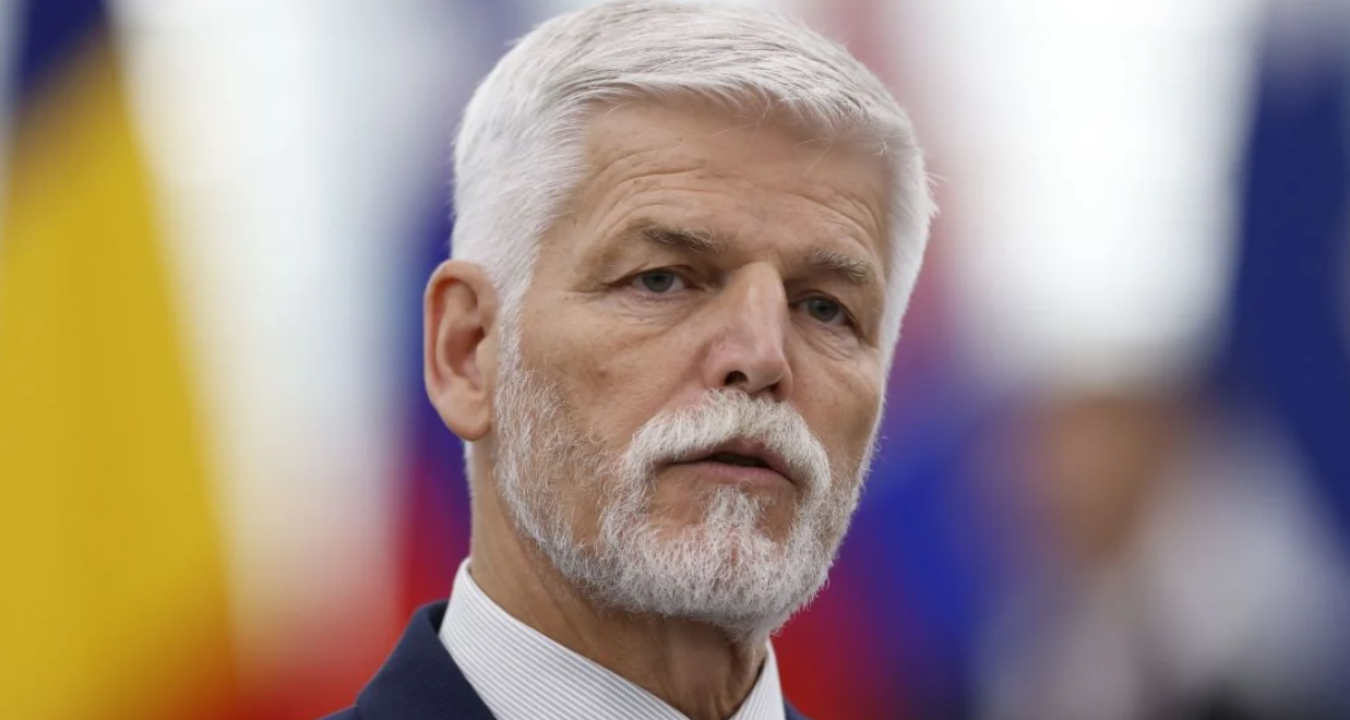 Президент Чехії попередив про наслідки "поганого миру" для України Президент Чехії попередив про наслідки "поганого миру" для України